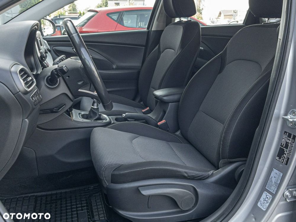Hyundai i30 1.5 DPI Modern - 19