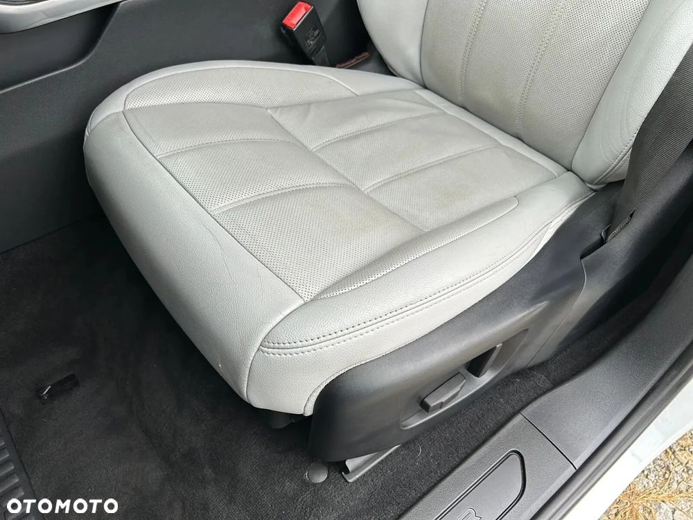 Land Rover Range Rover Evoque 2.0 P200 mHEV R-Dynamic SE - 9