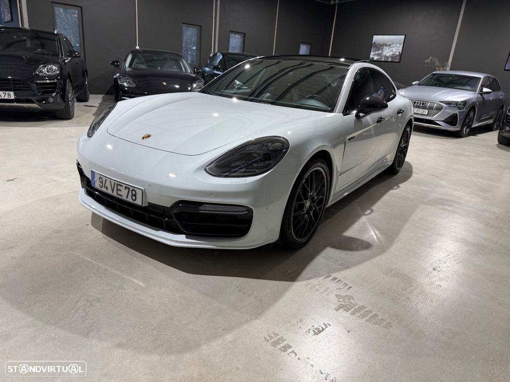 Porsche Panamera 4 E-Hybrid - 9
