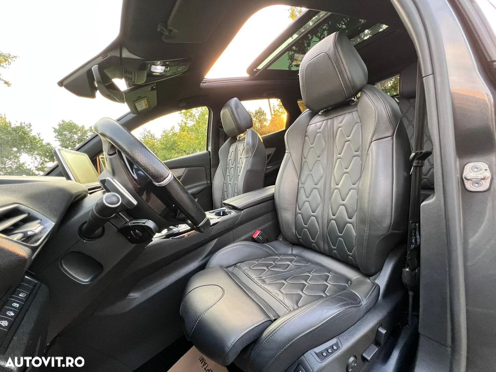 Peugeot 3008 PHEV 300 EAT8 4X4 GT - 12