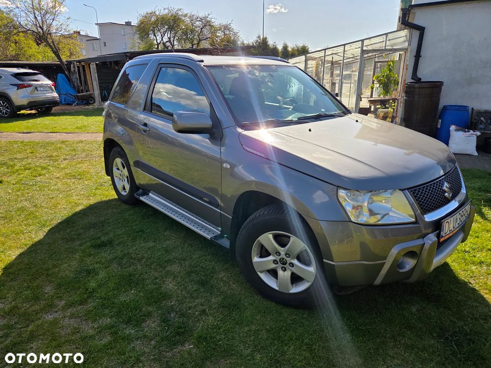 Suzuki Grand Vitara 1.6 De luxe - 2