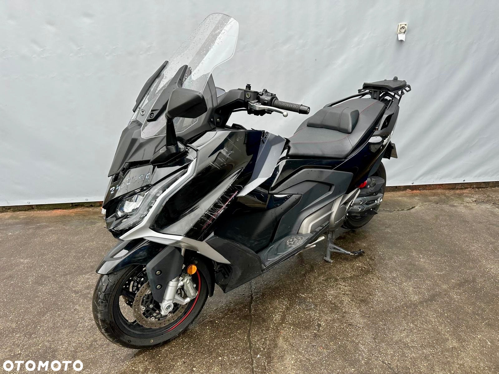 Kymco AK 550 - 8