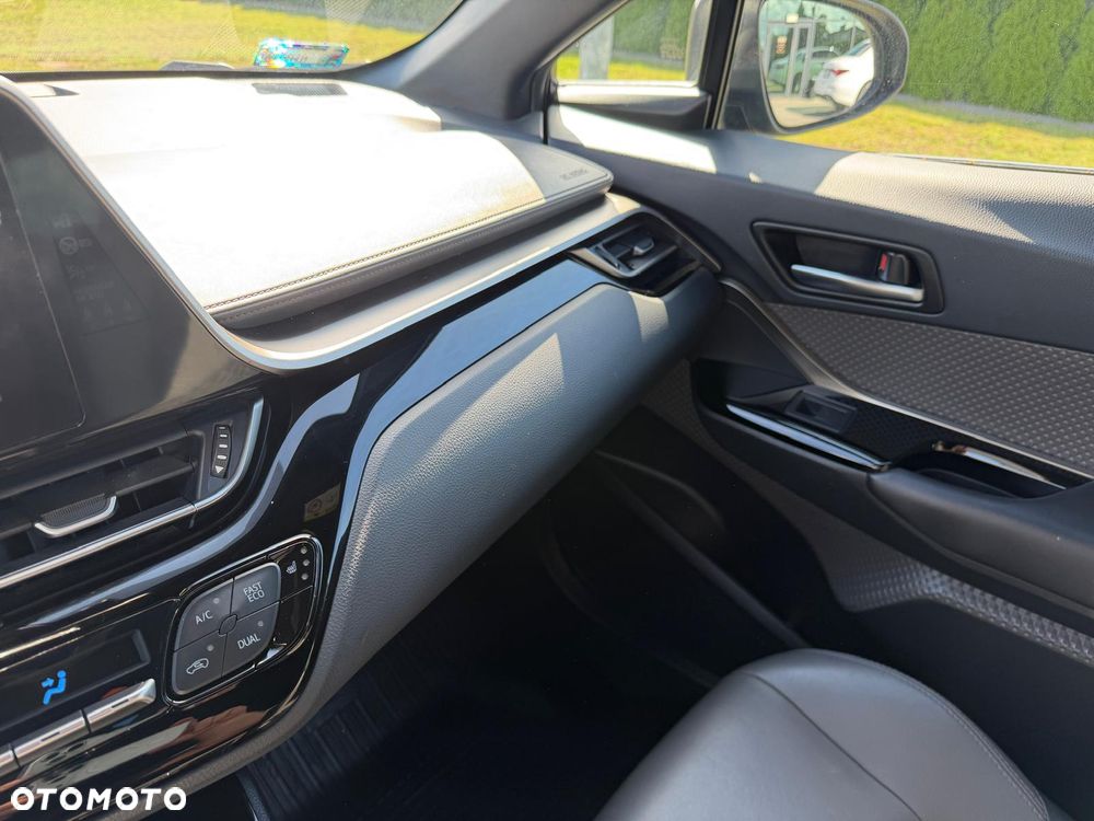 Toyota C-HR 1.8 Hybrid Executive - 21