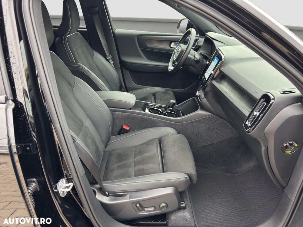 Volvo XC 40 T4 Recharge DKG Ultimate Dark - 19