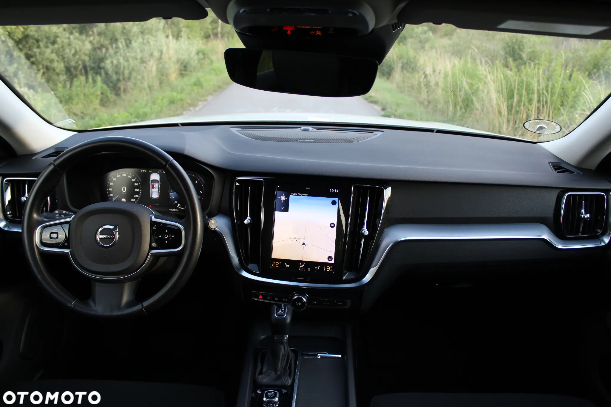 Volvo V60 Cross Country D4 AWD Geartronic Pro - 36