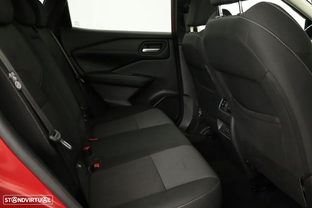 Nissan Qashqai 1.3 DIG-T N-Connecta LED - 22