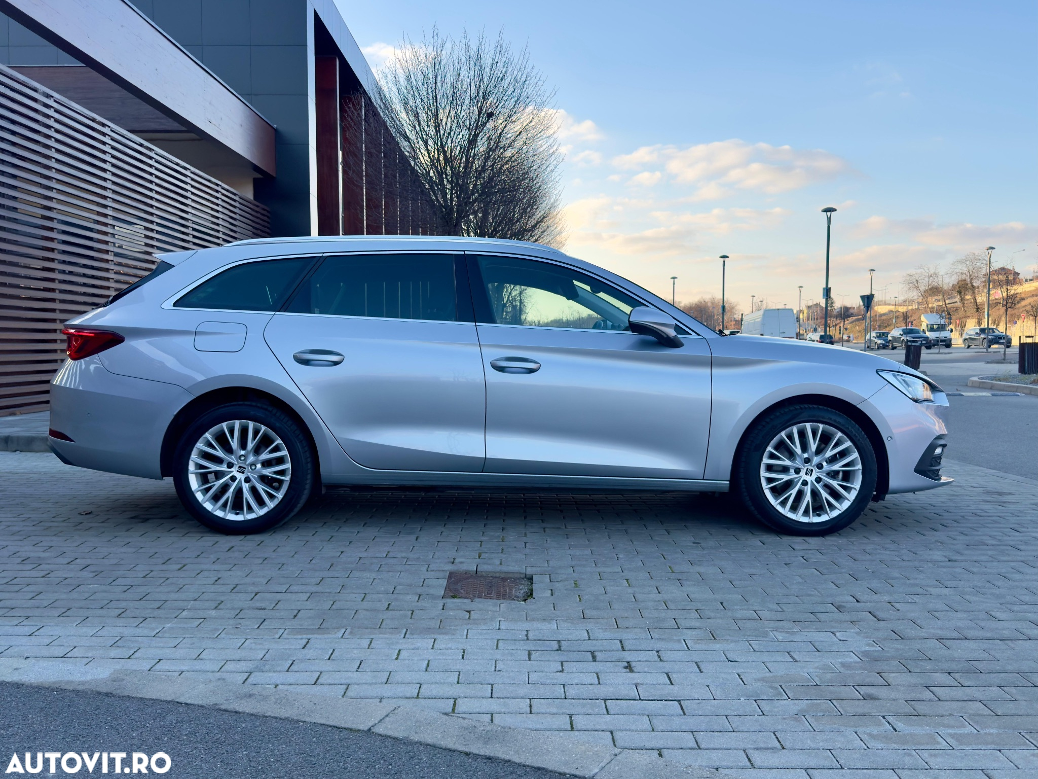 Seat Leon Sportstourer 1.4 e-Hybrid DSG Xcellence Plus - 40