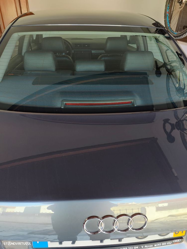 Audi A4 2.5 TDI quattro - 33