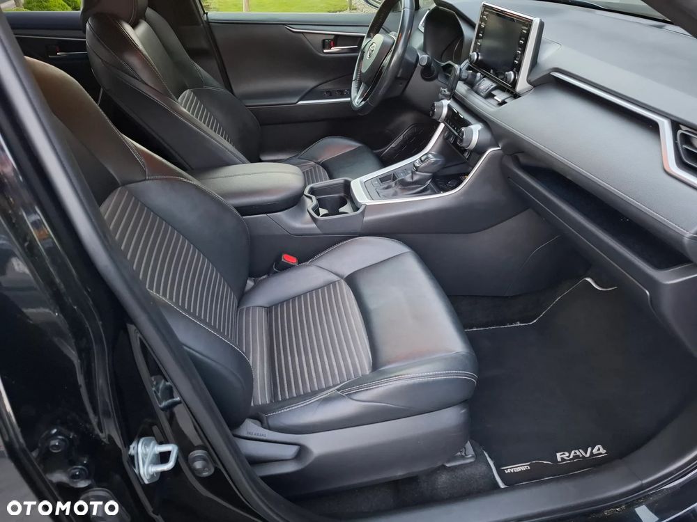 Toyota RAV4 2.5 Hybrid Black Edition by JBL 4x2 - 24
