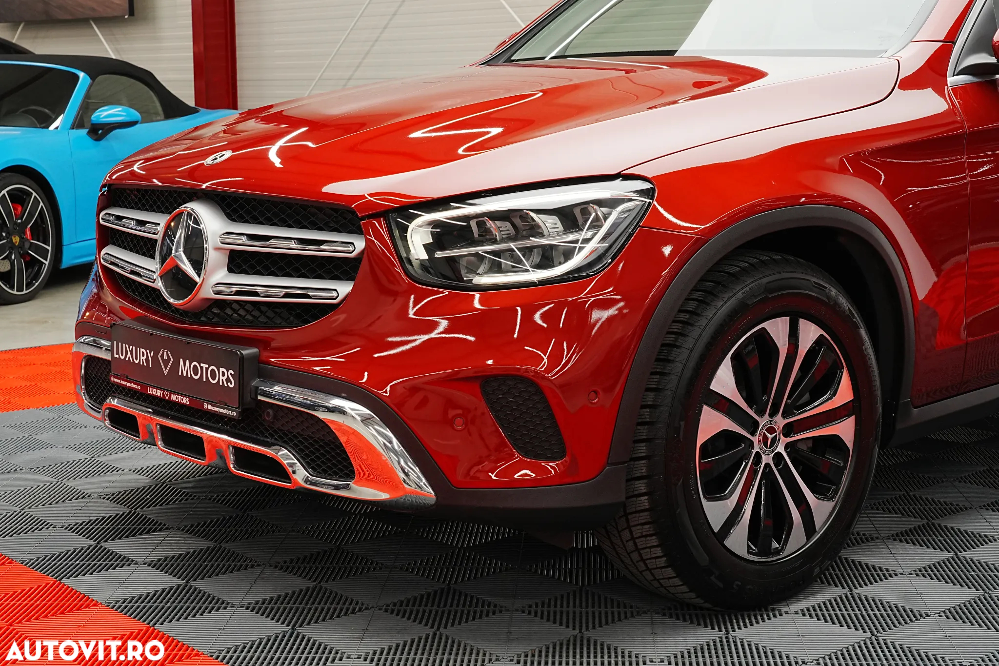 Mercedes-Benz GLC 200 4Matic 9G-TRONIC Exclusive - 24