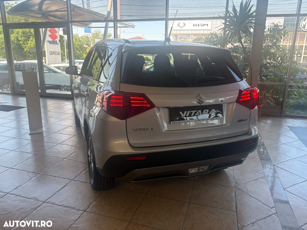 Suzuki Vitara 1.4 Boosterjet 6MT MHEV Passion - 3