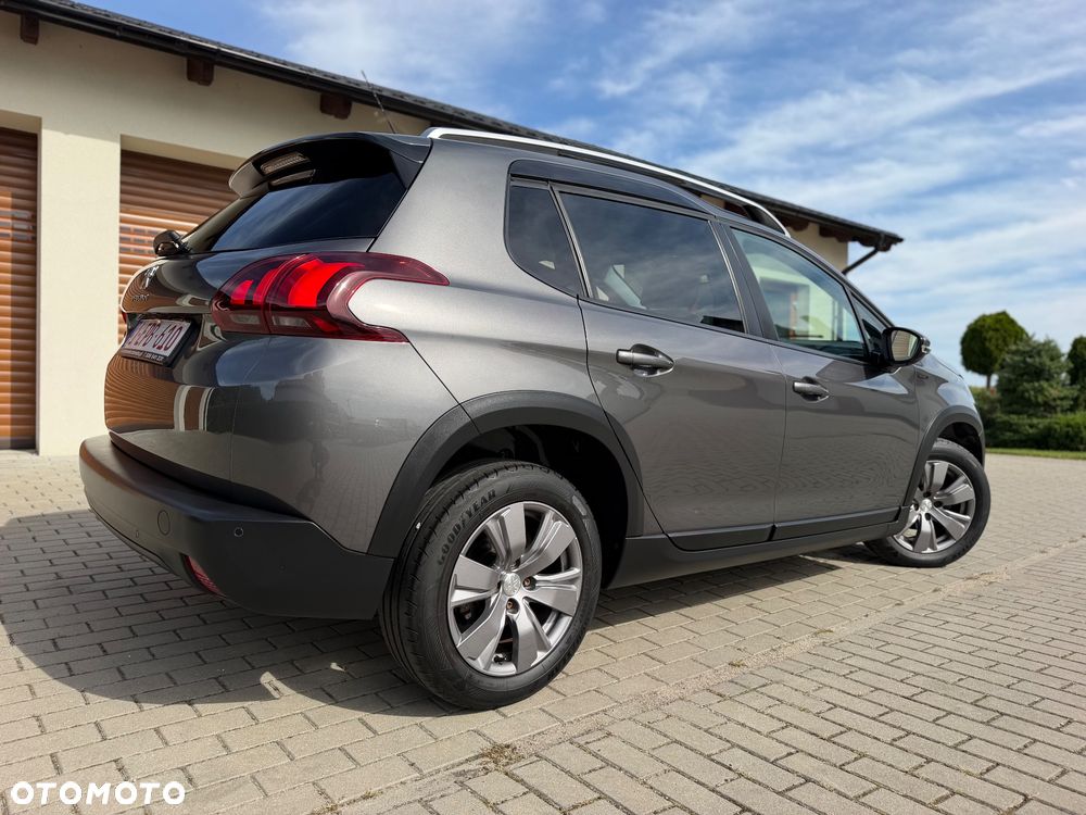 Peugeot 2008 BlueHDi 100 STOP & START Signature - 7
