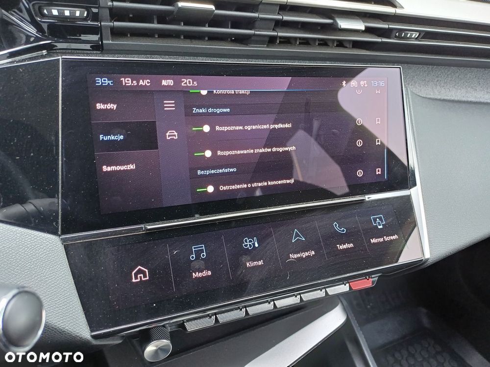 Peugeot 308 - 25