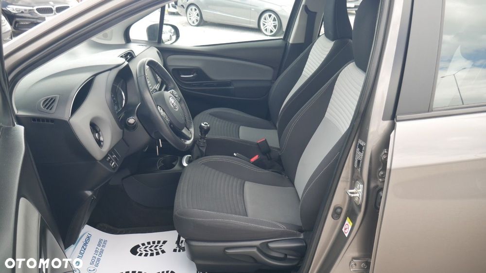 Toyota Yaris - 15