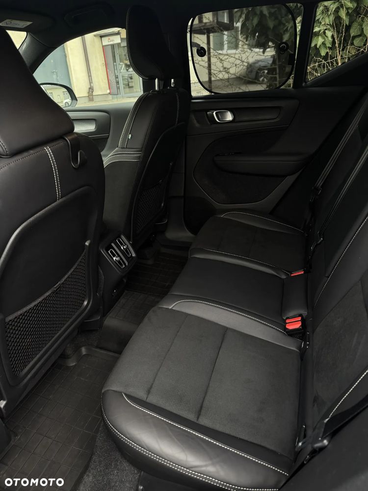 Volvo XC 40 T3 R-Design - 10