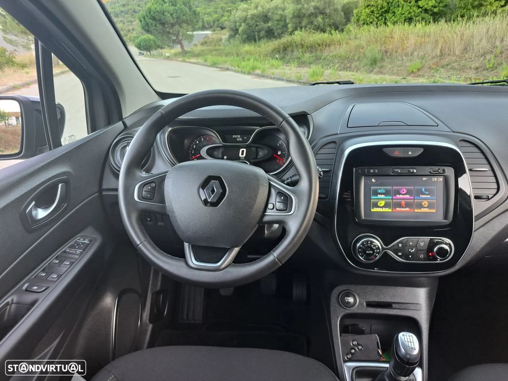 Renault Captur ENERGY TCe 120 LIMITED - 19