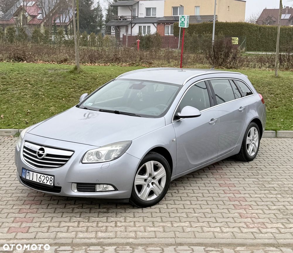 Opel Insignia - 1