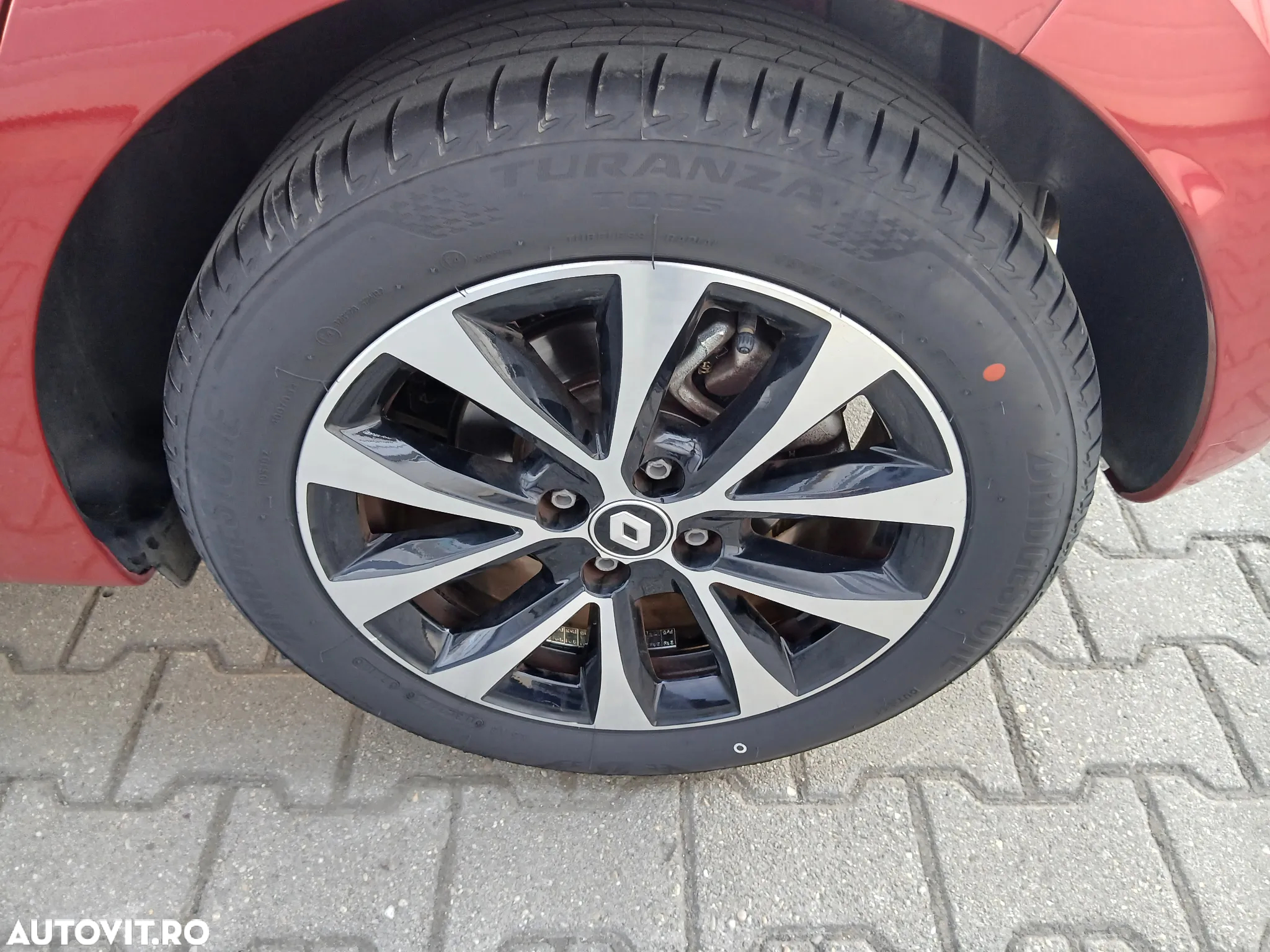 Renault Clio V TCe 90 Techno - 17