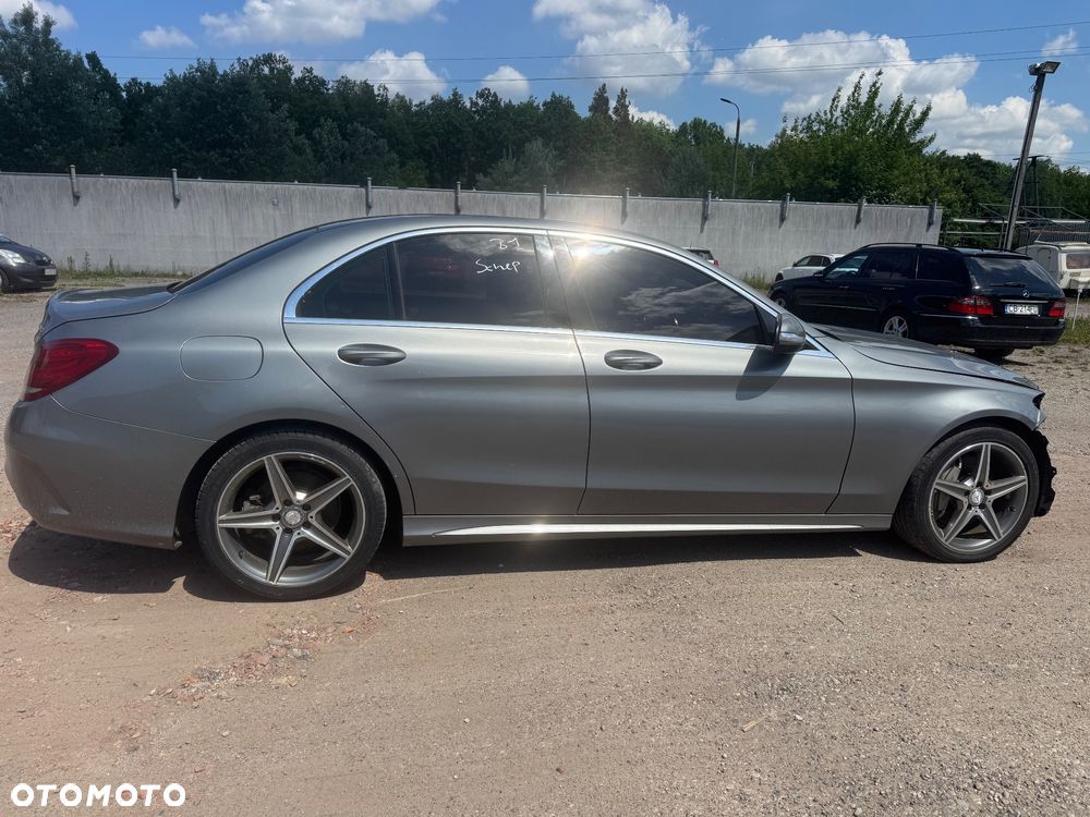 Mercedes-Benz Klasa C 300 7G-TRONIC AMG Line - 5