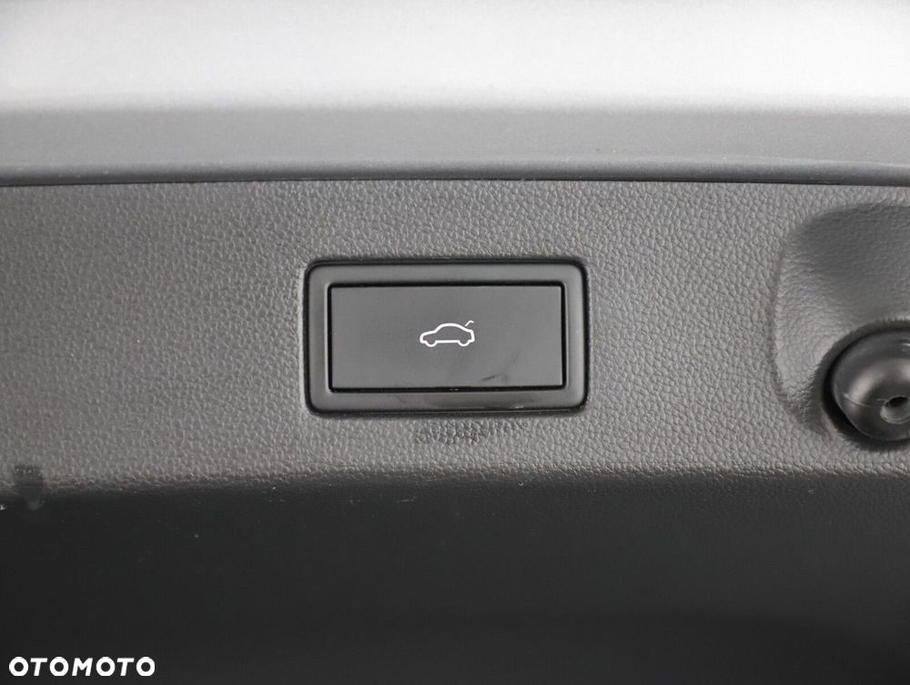 Volkswagen Arteon 2.0 TDI 4Motion R-Line DSG - 25