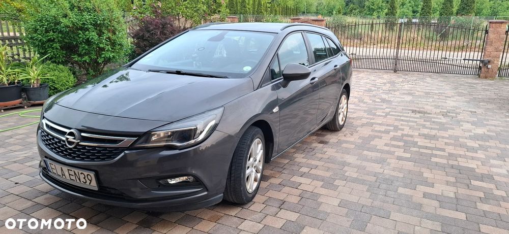 Opel Astra 1.6 CDTI Enjoy - 1