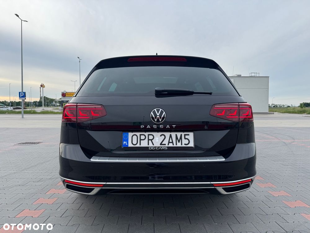 Volkswagen Passat 2.0 TDI SCR DSG Elegance - 9