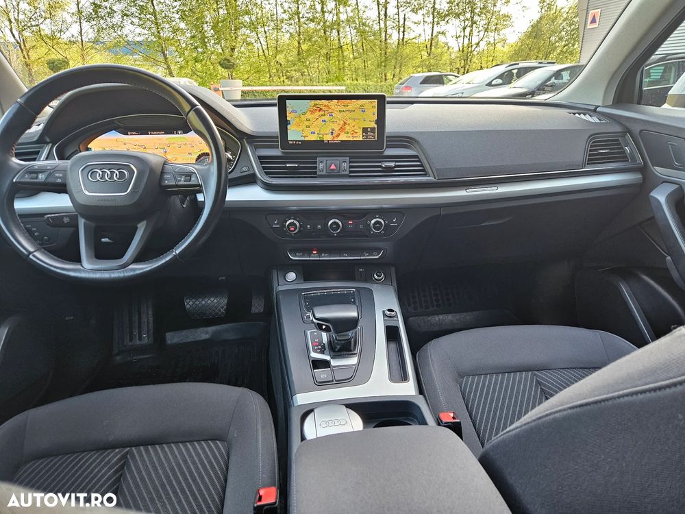 Audi Q5 2.0 40 TDI quattro S tronic Design - 8