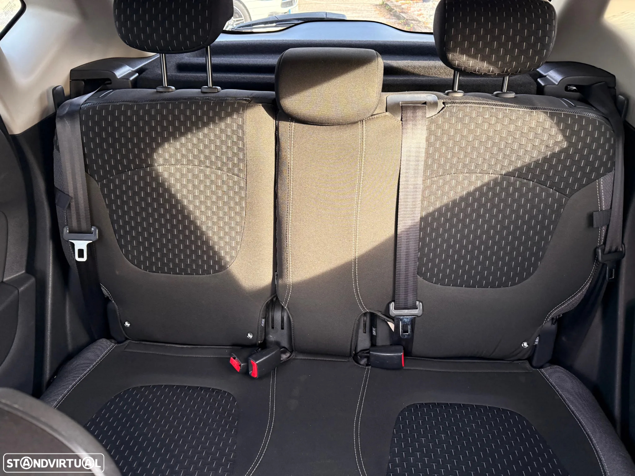 Renault Captur 1.5 dCi Exclusive XMOD - 18