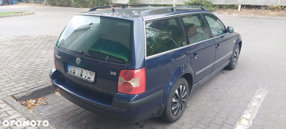 Volkswagen Passat 2.0 Comfortline - 3