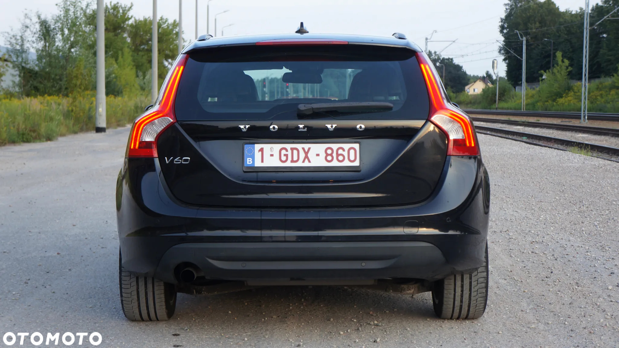 Volvo V60 D2 Momentum - 14