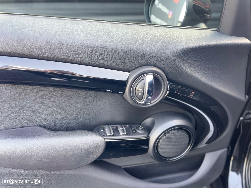 MINI 5 Portas Cooper D - 7