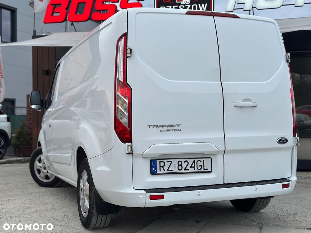 Ford Tourneo Custom 310 L1H1 VA Autm Titanium - 10