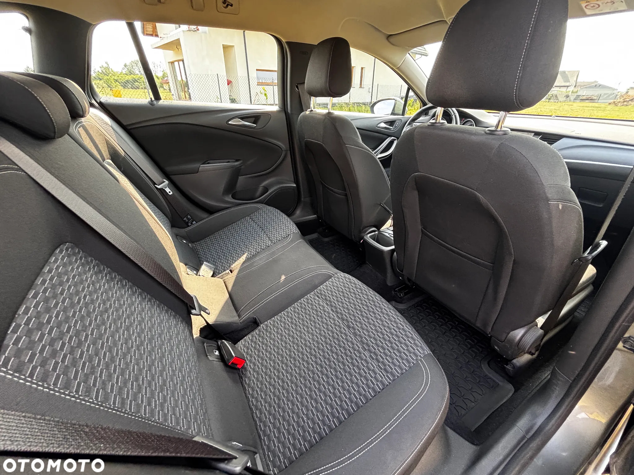 Opel Astra 1.6 CDTI Sports Tourer Active - 10