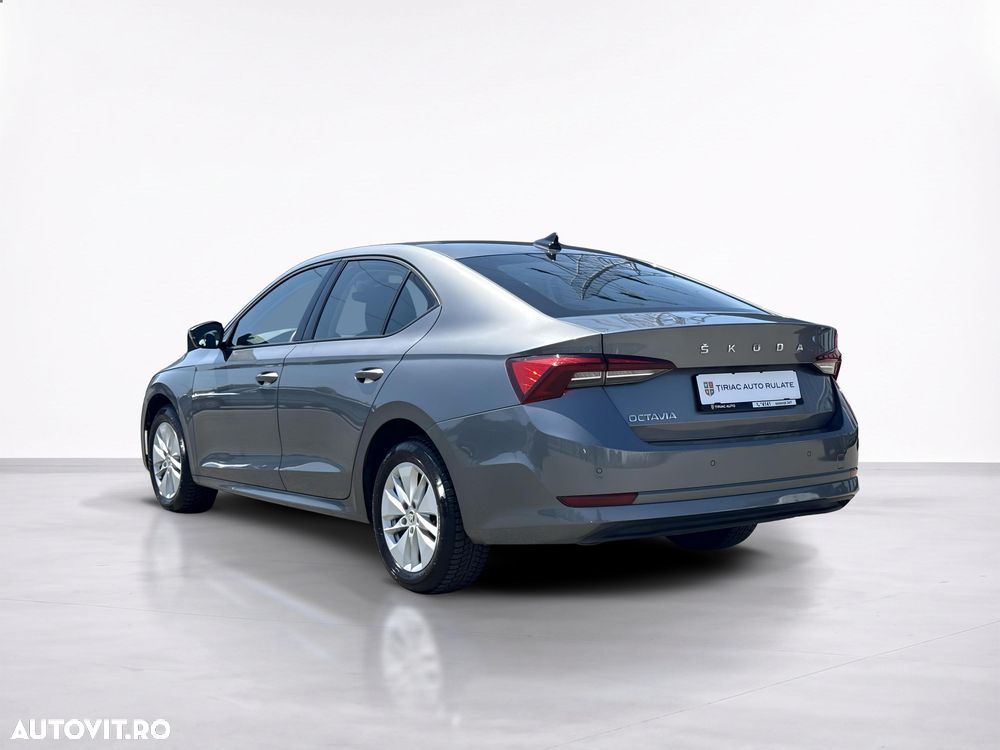 Skoda Octavia 2.0 TDI DSG Ambition - 4