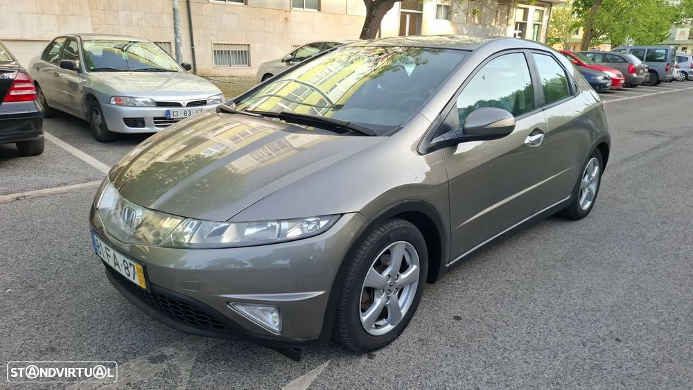 Honda Civic 1.4 Comfort - 3
