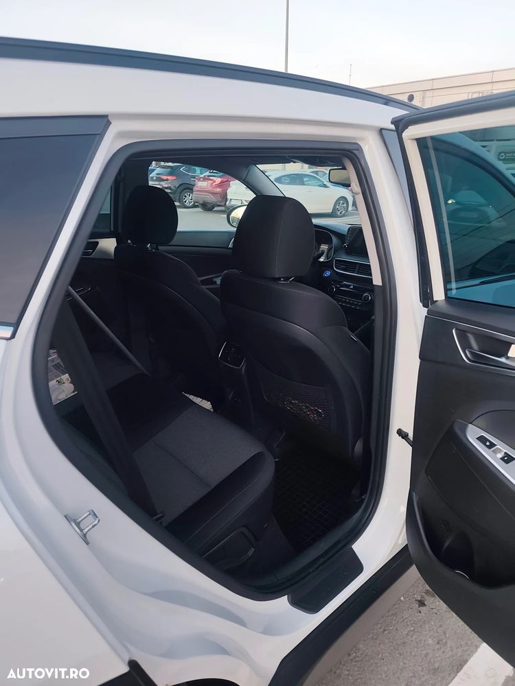 Hyundai Tucson 2.0 CRDI 4WD 8AT Premium - 17