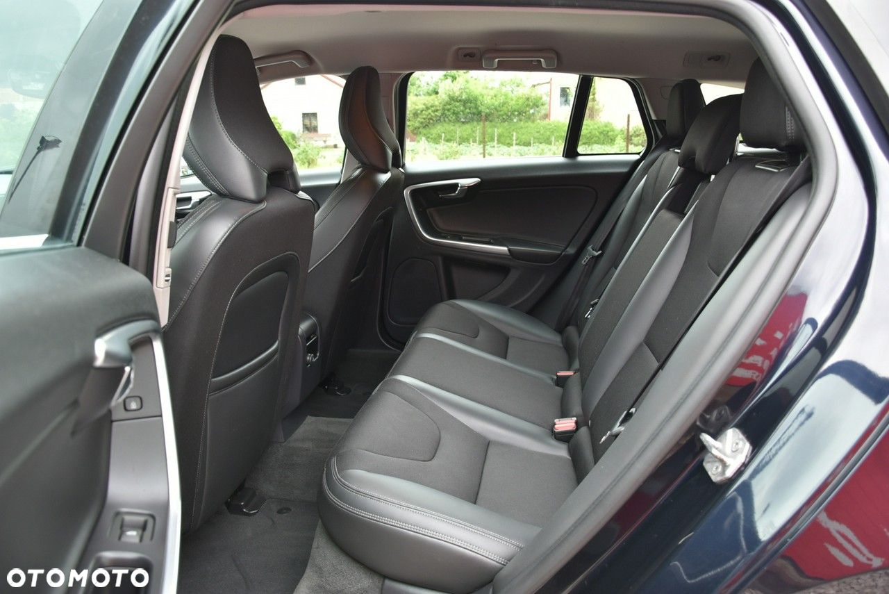Volvo V60 - 16