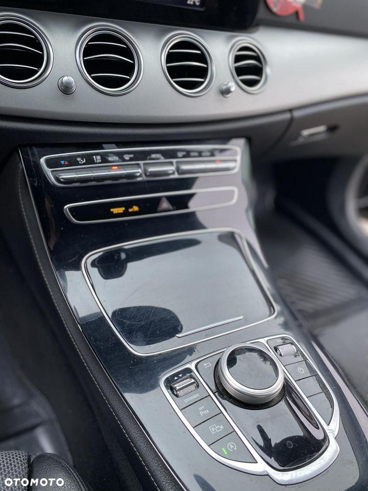 Mercedes-Benz Klasa E - 15