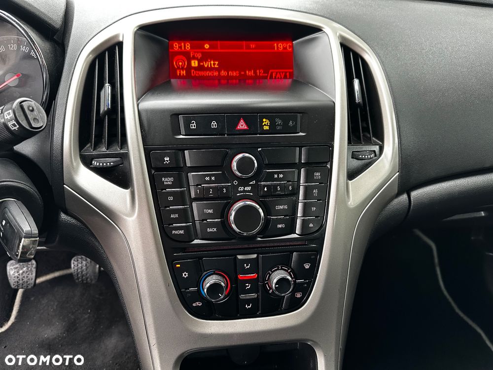 Opel Astra 1.4 150 Jahre - 23