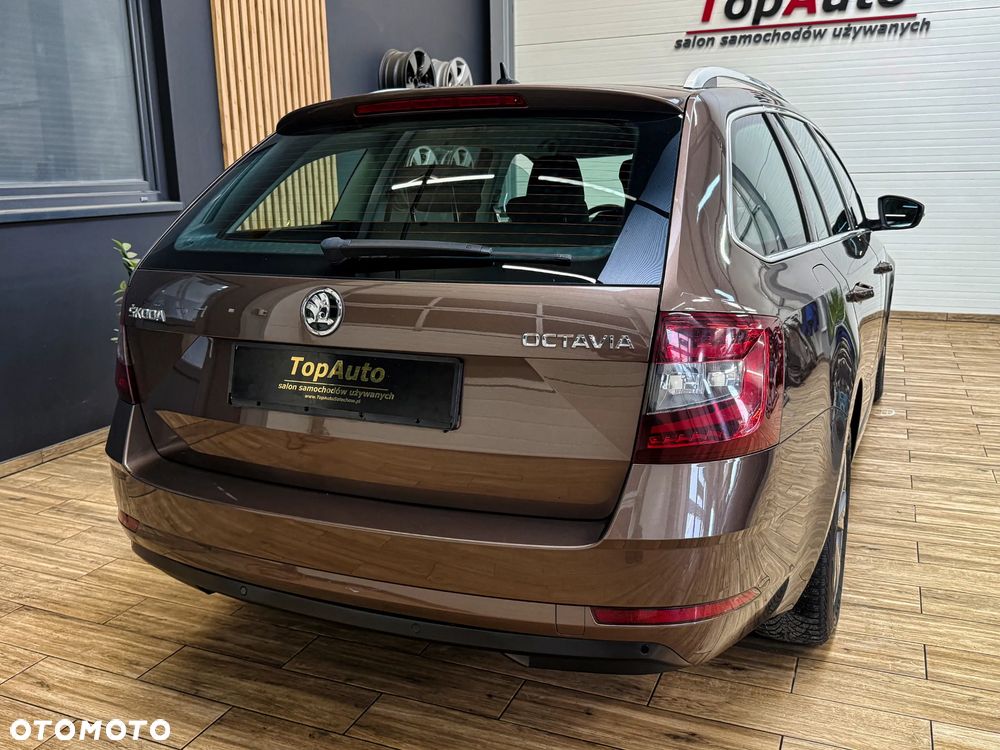 Skoda Octavia 1.5 TSI ACT Style DSG - 7