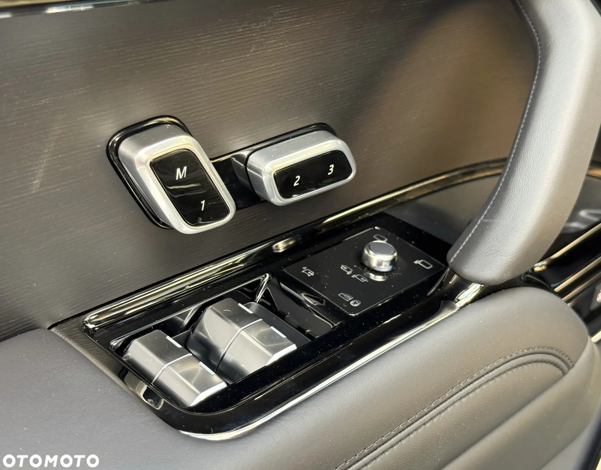 Land Rover Range Rover Sport D300 Dynamic SE - 17