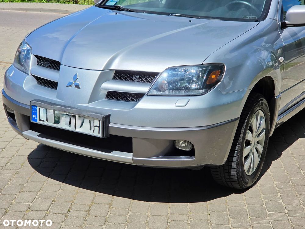 Mitsubishi Outlander 2.4 4WD Intense - 3