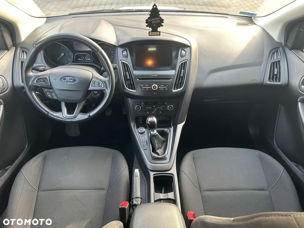 Ford Focus - 10