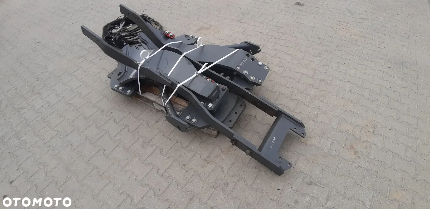Konsola Adaptacja do ładowacza mailleux Massey Ferguon 7620 - 4
