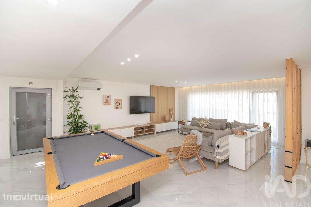 Casa / Villa T4 em Leiria, Pousos, Barreira e Cortes de 208,2 m2 - Grande imagem: 4/38