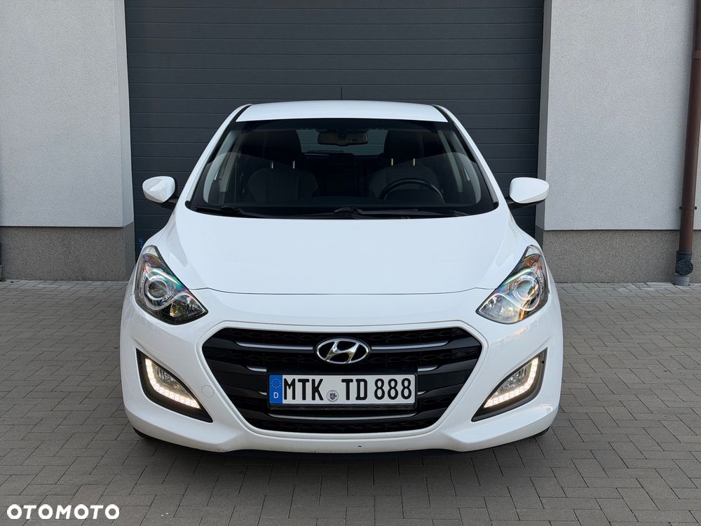 Hyundai i30 1.4 Premiere Comfort - 2