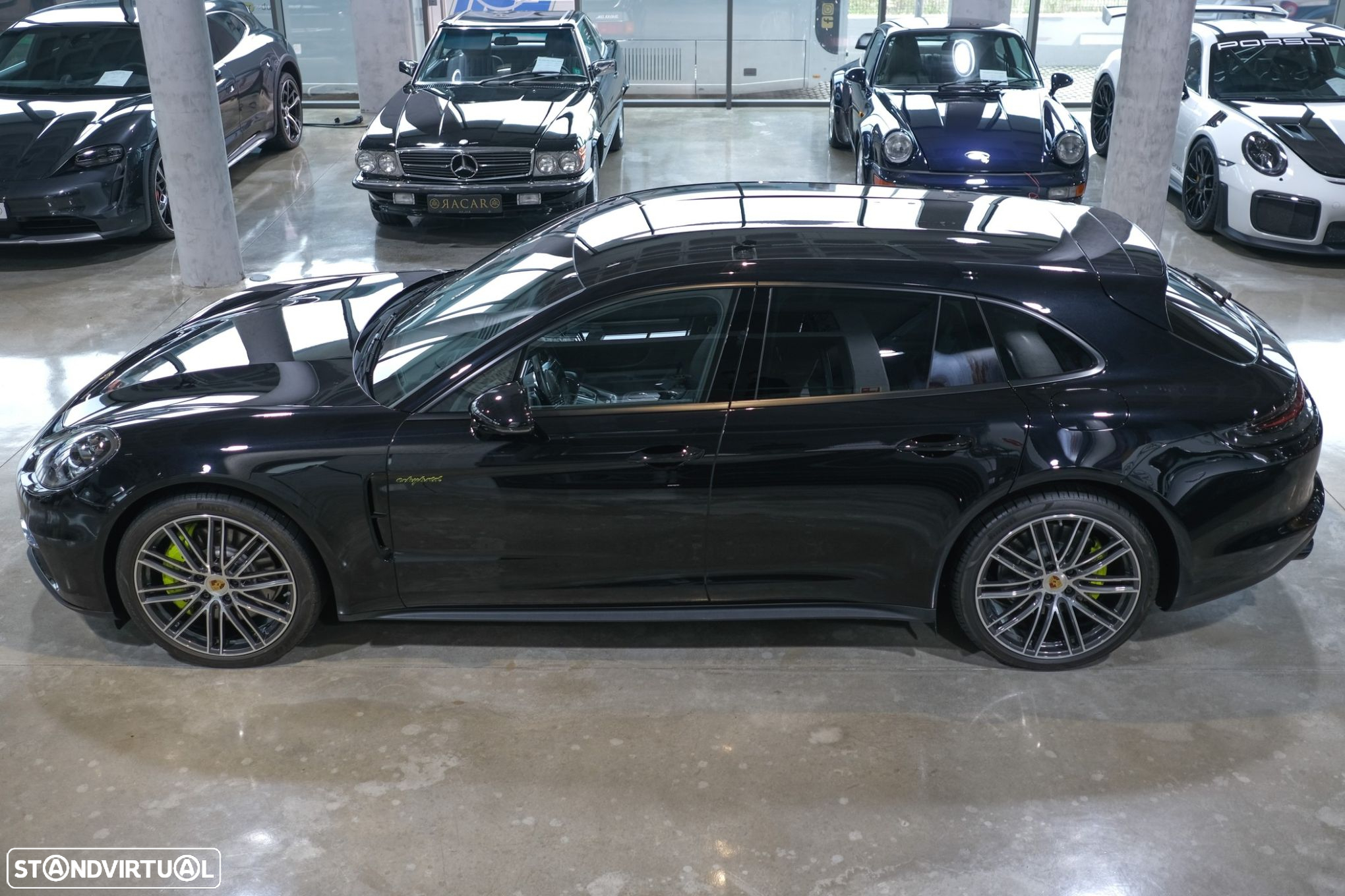 Porsche Panamera Sport Turismo 4 E-Hybrid 10 Years Edition - 6