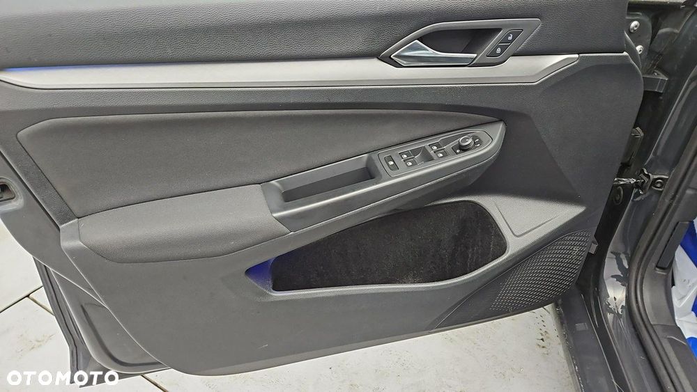 Volkswagen Golf 2.0 TDI Life - 10