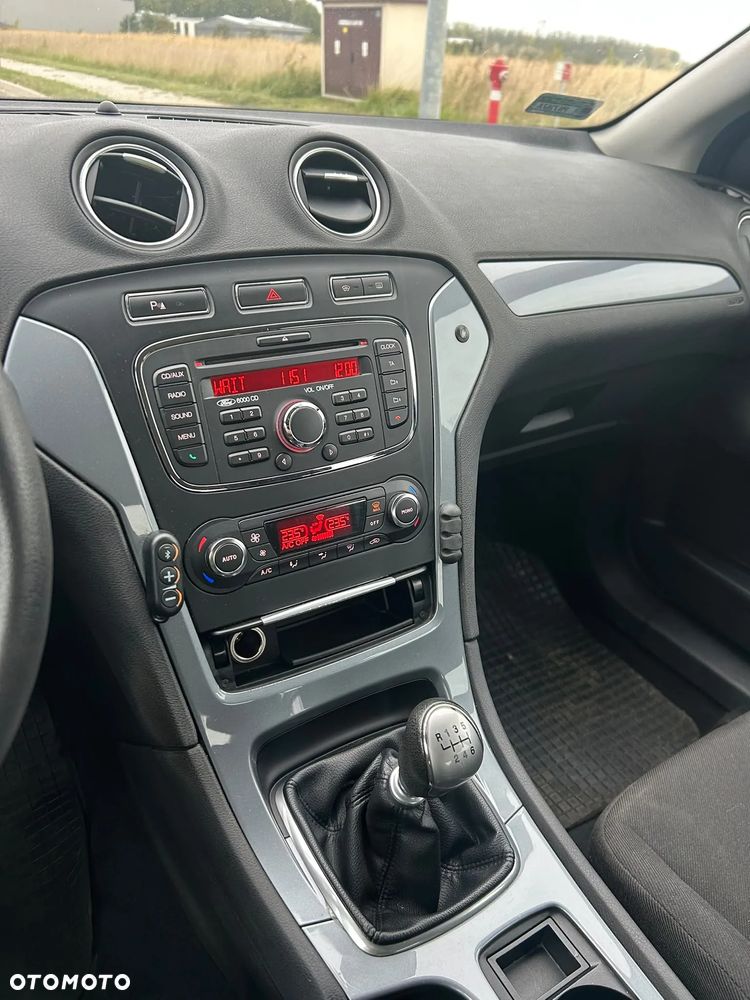 Ford Mondeo - 17