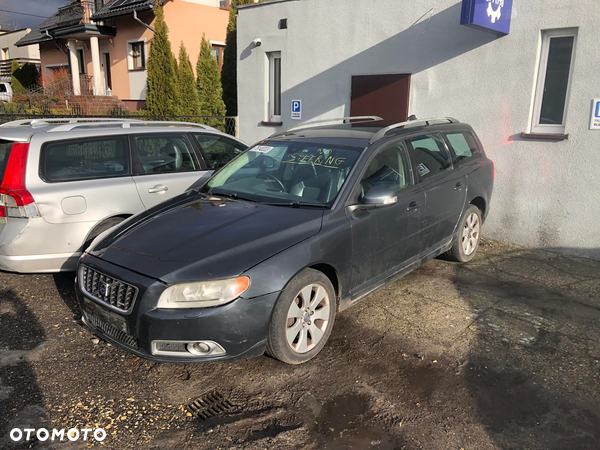 CAŁE NA CZĘŚCI VOLVO V70 III 492 2.4 D5 185KM